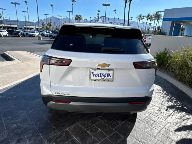New 2027 White Chevrolet LT image 5