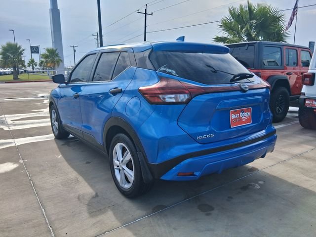 Used 2022 Blue Nissan S image 5