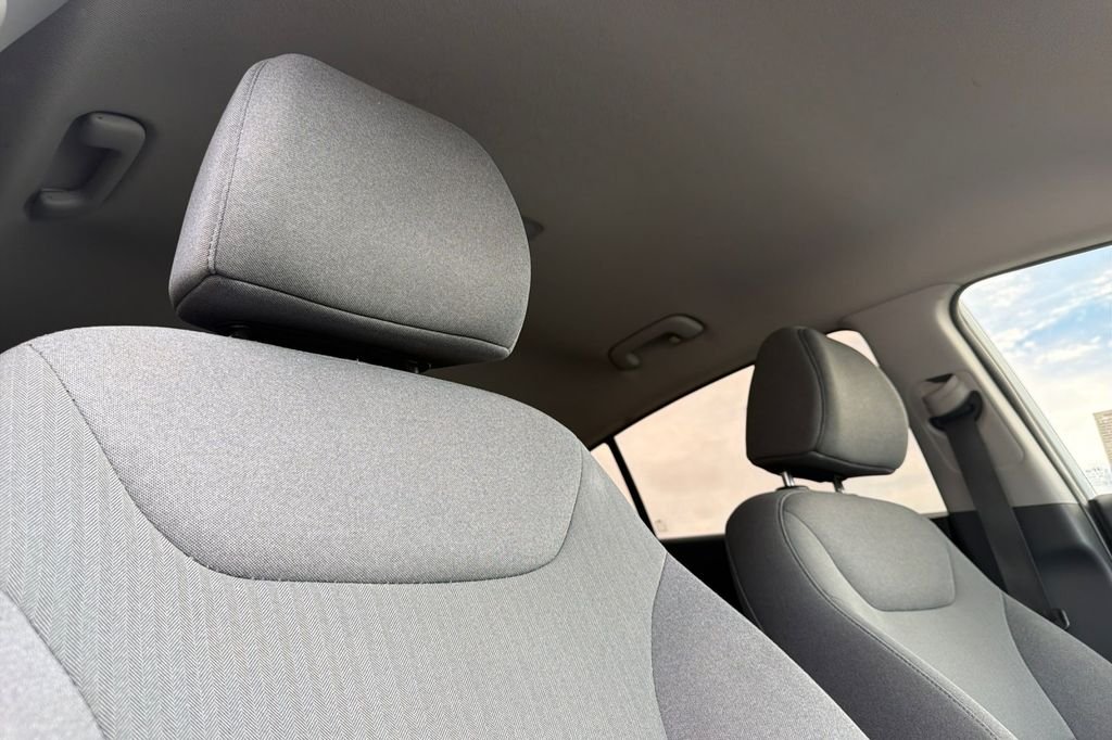 Used 2020 Ceramic White Hyundai Blue image 20