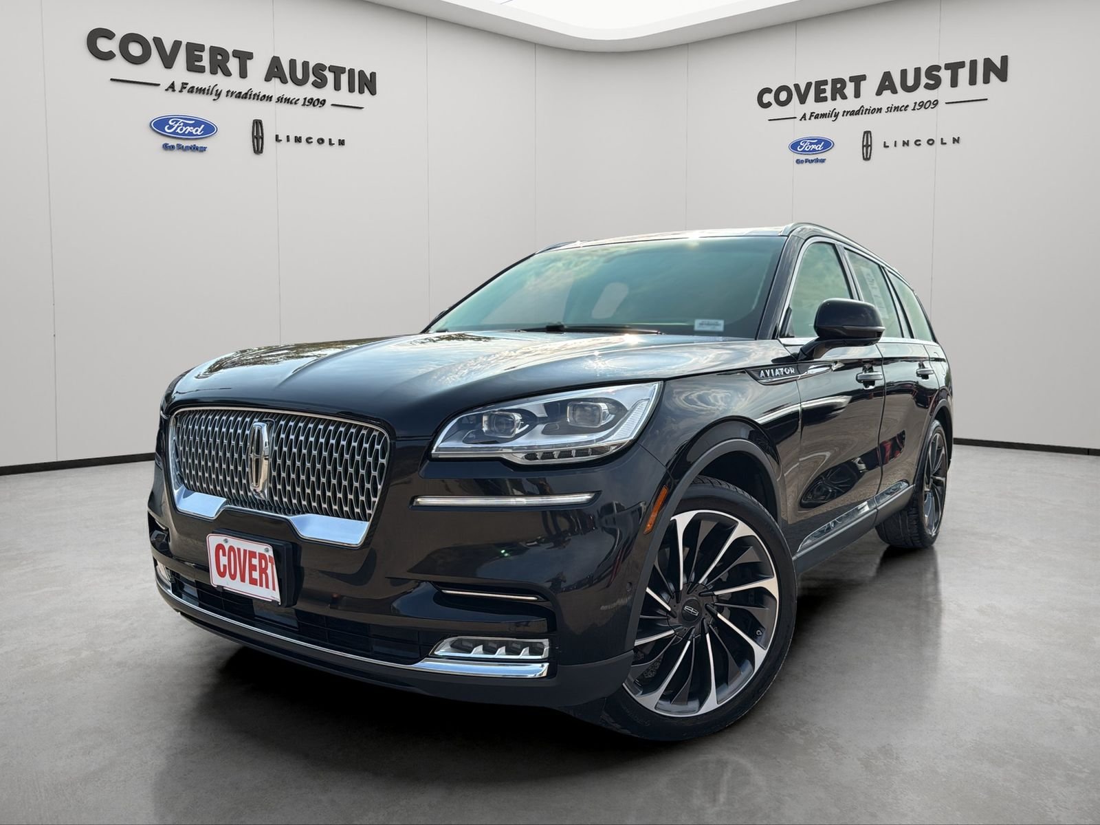 Used 2020 Black Lincoln Reserve image 2