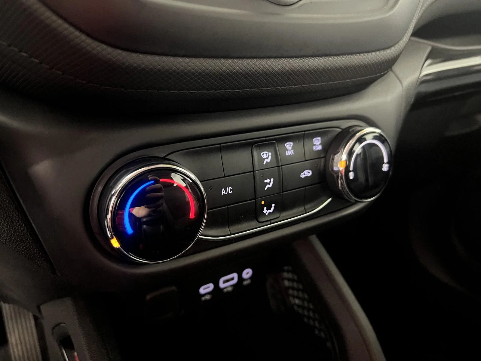 Used 2021 Summit White Chevrolet LS image 6