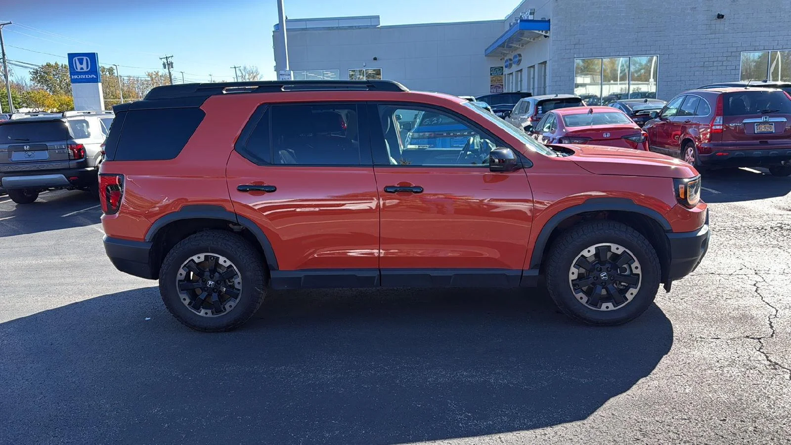 Used 2026 Sunset Orange II Honda TrailSport Elite image 5