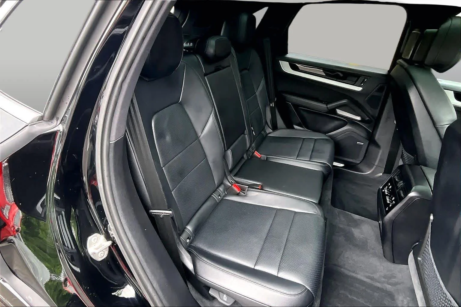 Used 2024 Black Porsche  image 20