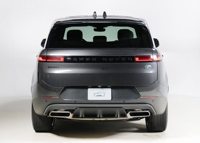Used 2023 Carpathian Gray Premium Metallic Land Rover SE image 4