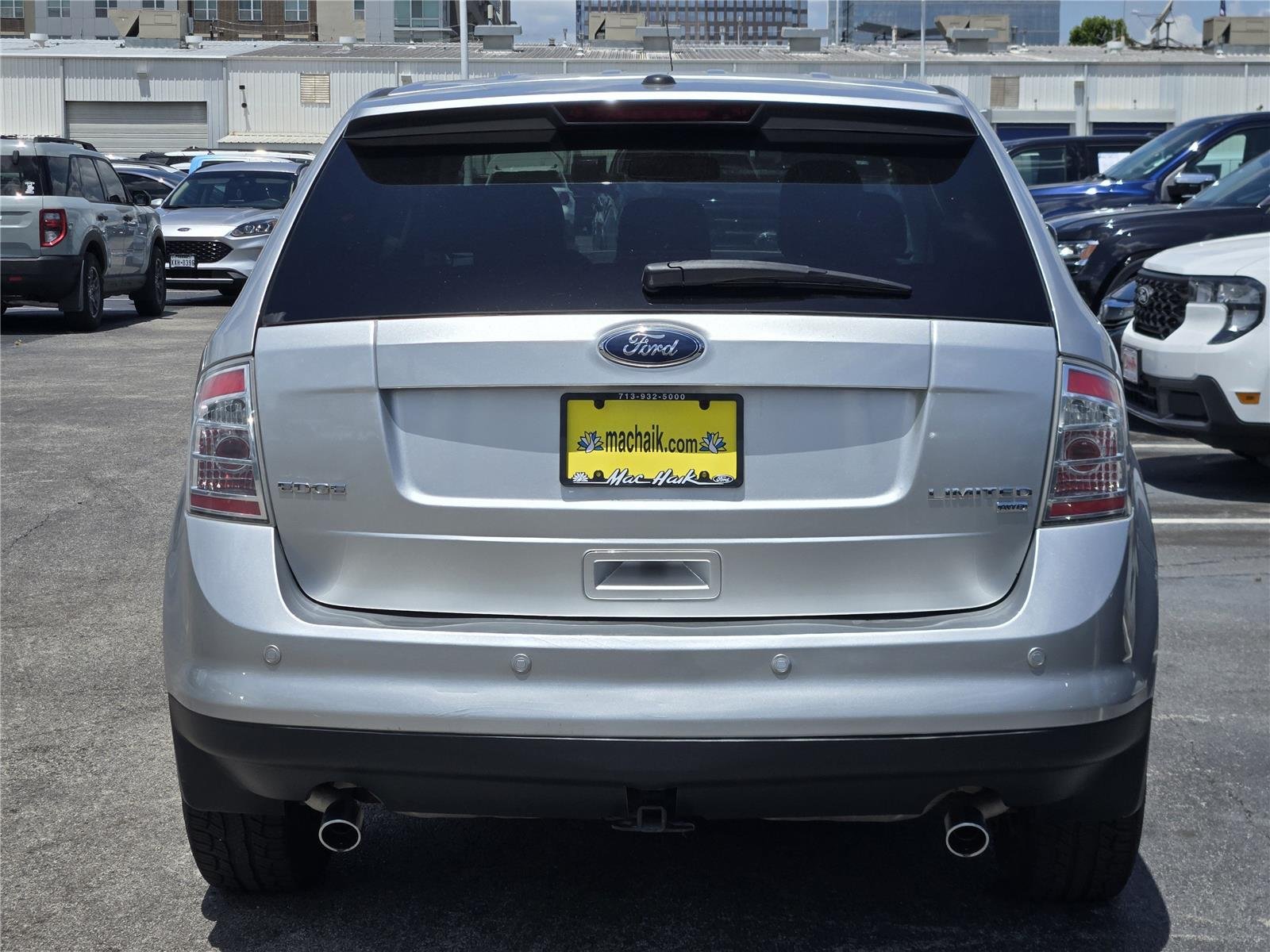 Used 2010 Ingot Silver Metallic Ford Limited image 7