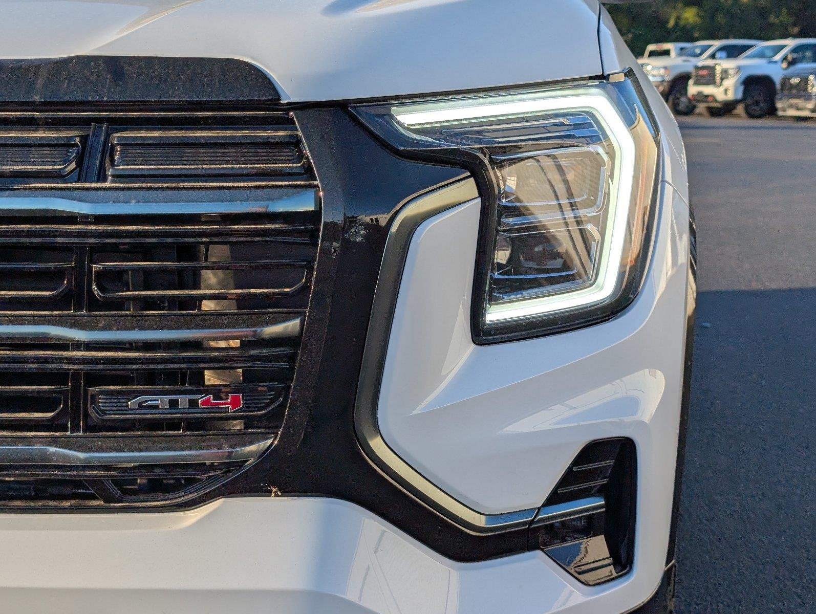 New 2027 Summit White GMC AT4 image 13