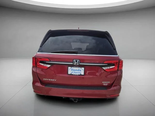 Used 2022 Radiant Red Metallic II Honda Touring image 4