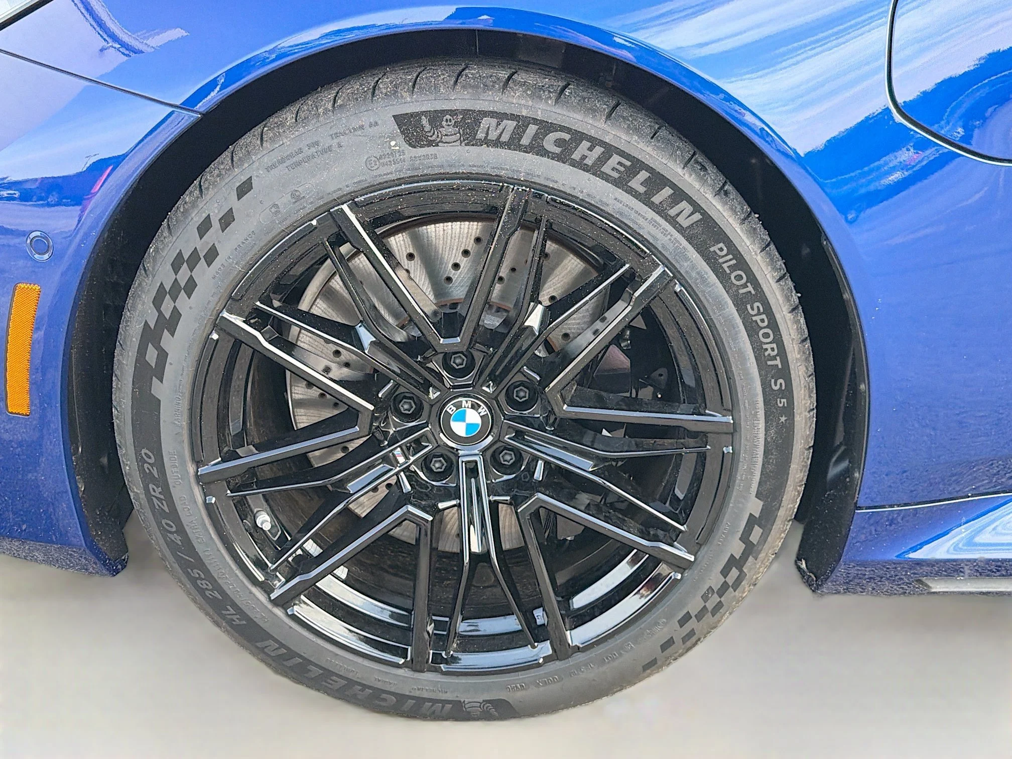 New 2027 Marina Bay Blue Metallic BMW  image 41