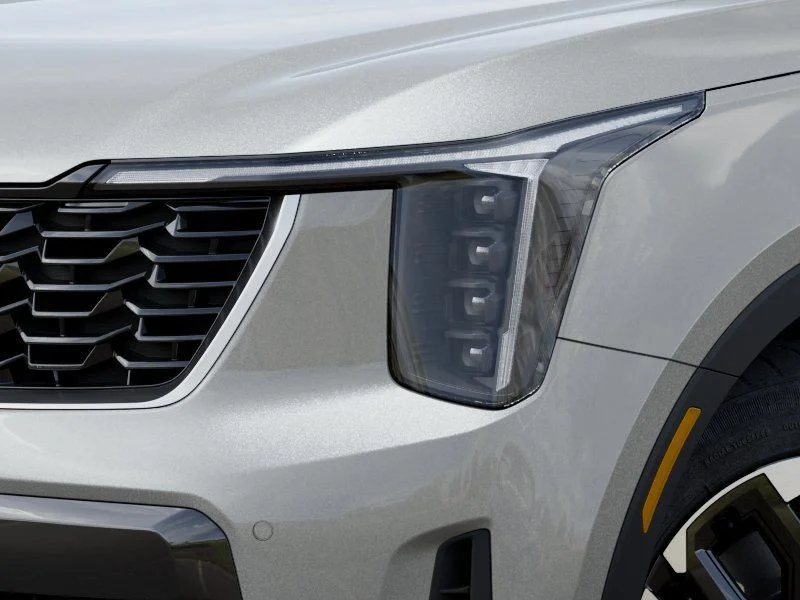 New 2026 Ivory Silver Kia S image 12