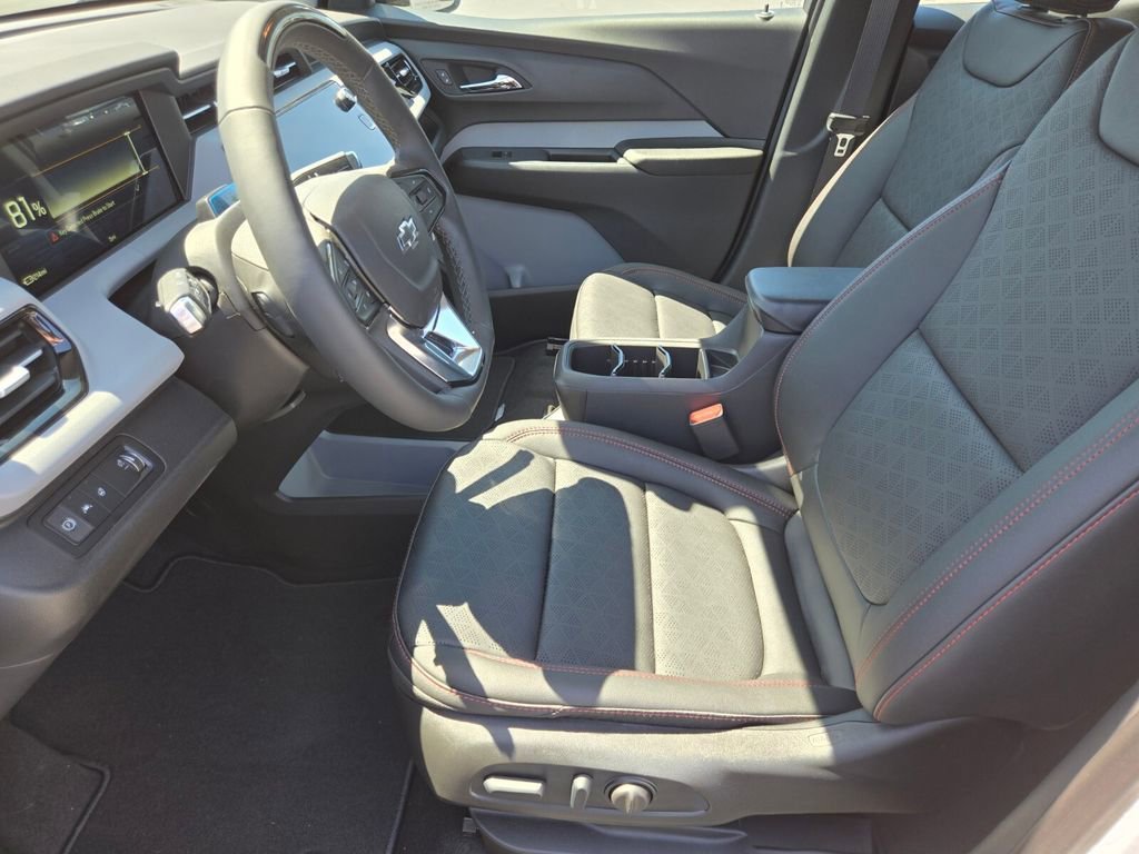 2027 Chevrolet Bolt RS - Photo 6