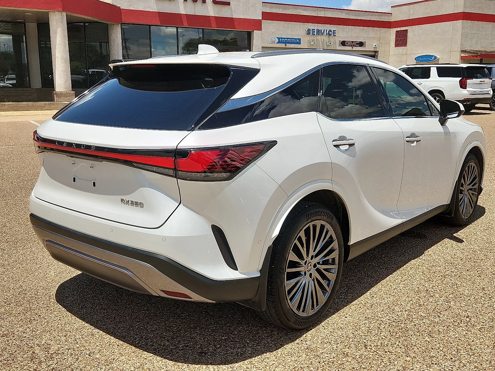 Used 2023 White Lexus 350 Luxury image 4
