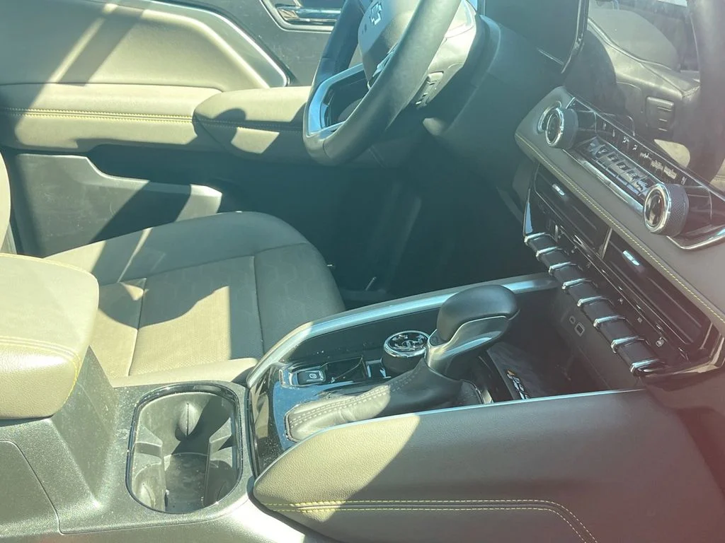 Used 2024 White Chevrolet ZR2 image 6