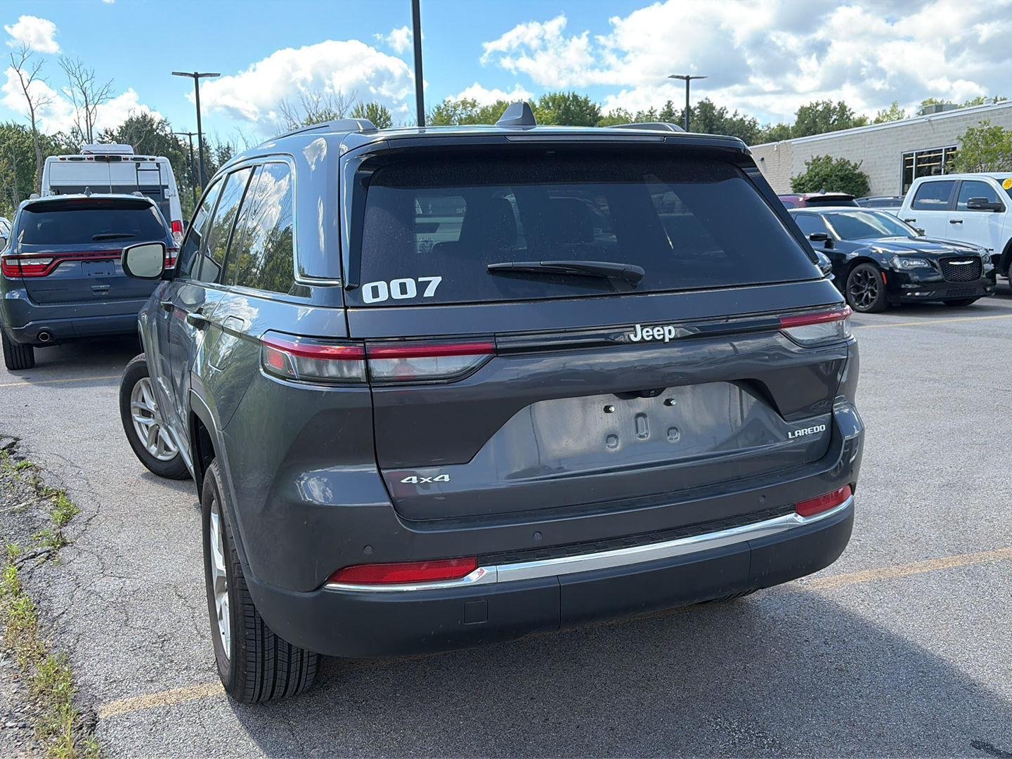 Used 2026 Baltic Gray Metallic Clearcoat Jeep Laredo X image 3