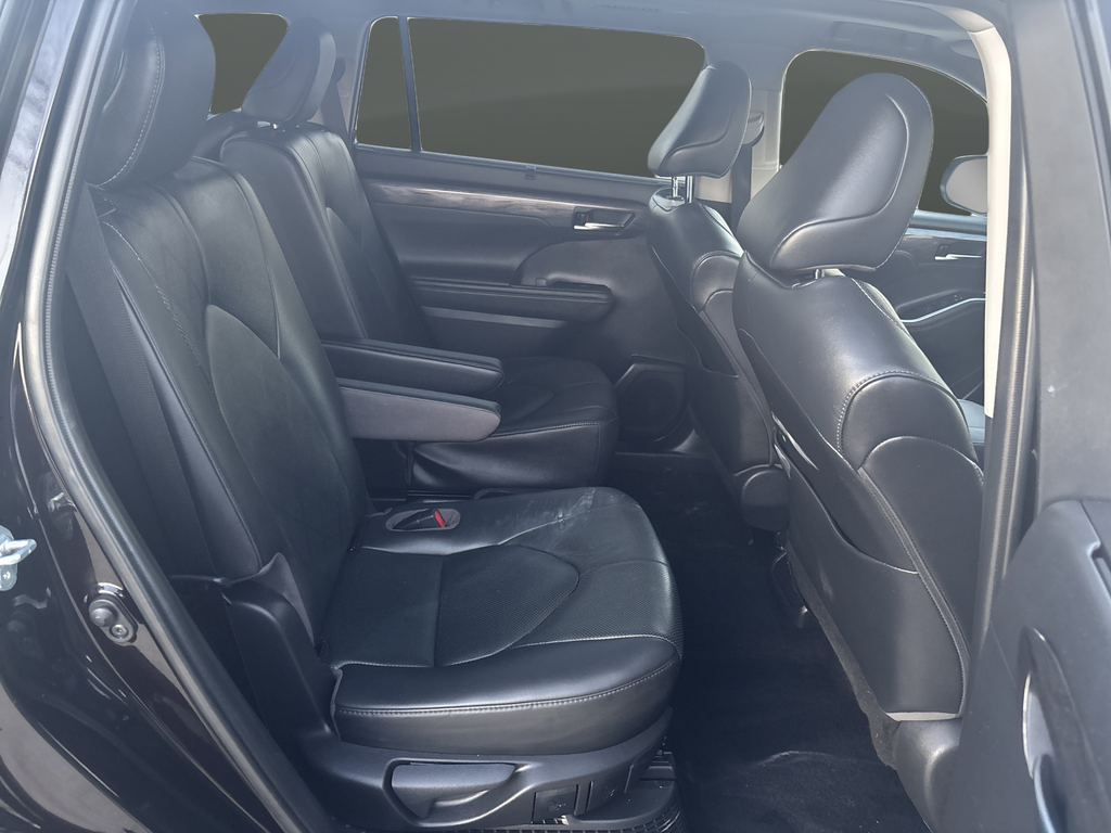 2020 Toyota Highlander Platinum - Photo 32