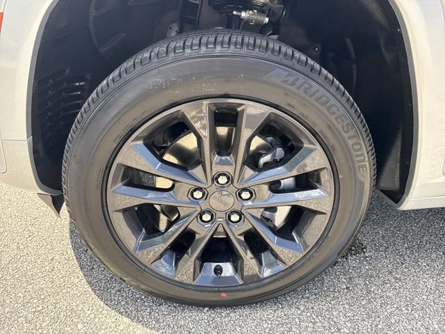 New 2026 Silver Jeep Limited Reserve image 12