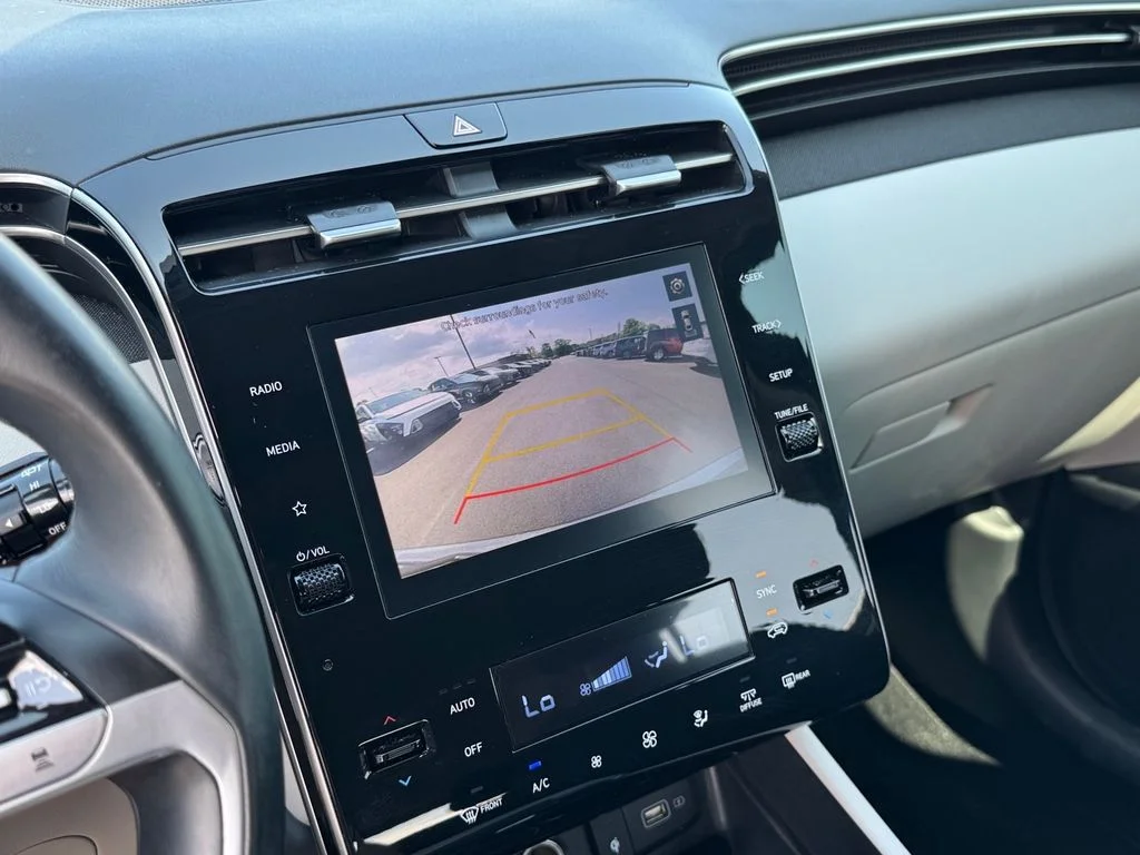 Used 2022 Gray Hyundai SEL image 30
