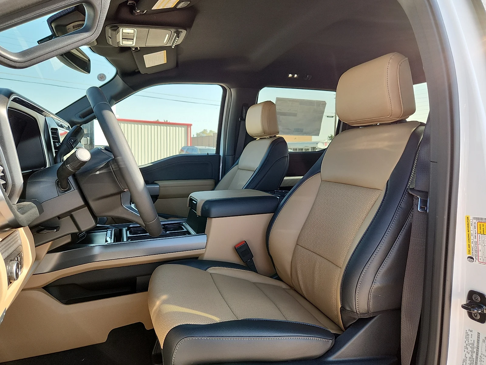 New 2026 Oxford White Ford Lariat image 17