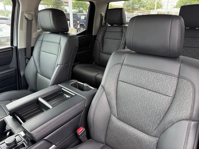 2022 Toyota Tundra Limited - Photo 11