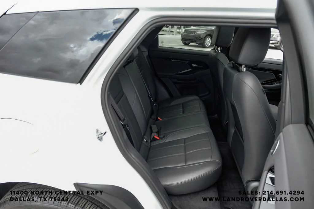 Used 2026 White Land Rover Dynamic image 43