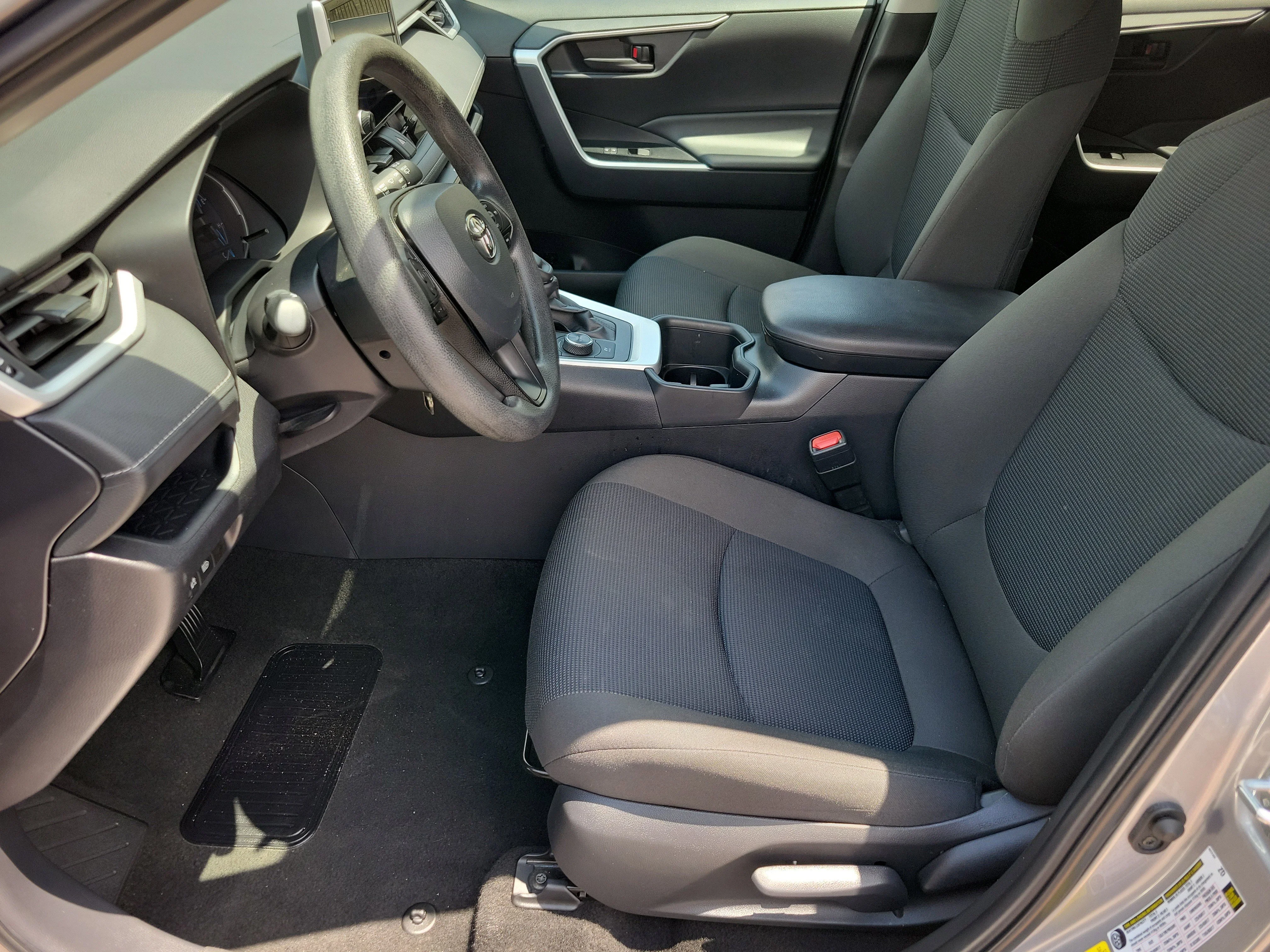Used 2025 Silver Toyota Hybrid LE image 5