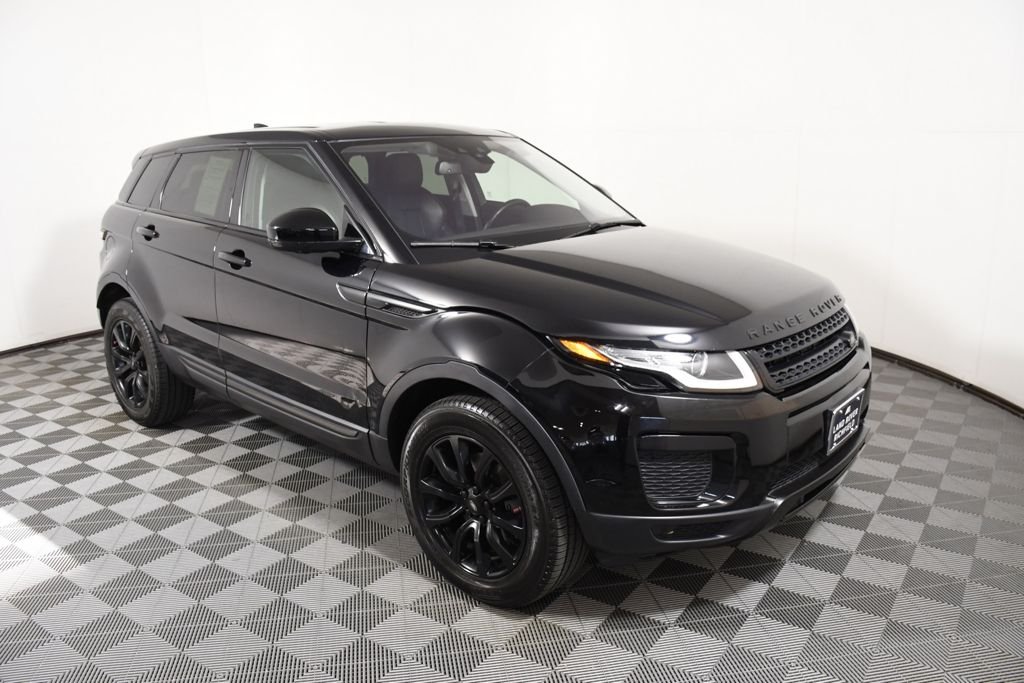 Used 2018 Narvik Black Land Rover SE image 8