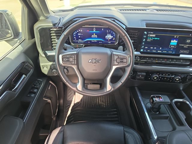 Used 2023 Black Chevrolet RST image 9