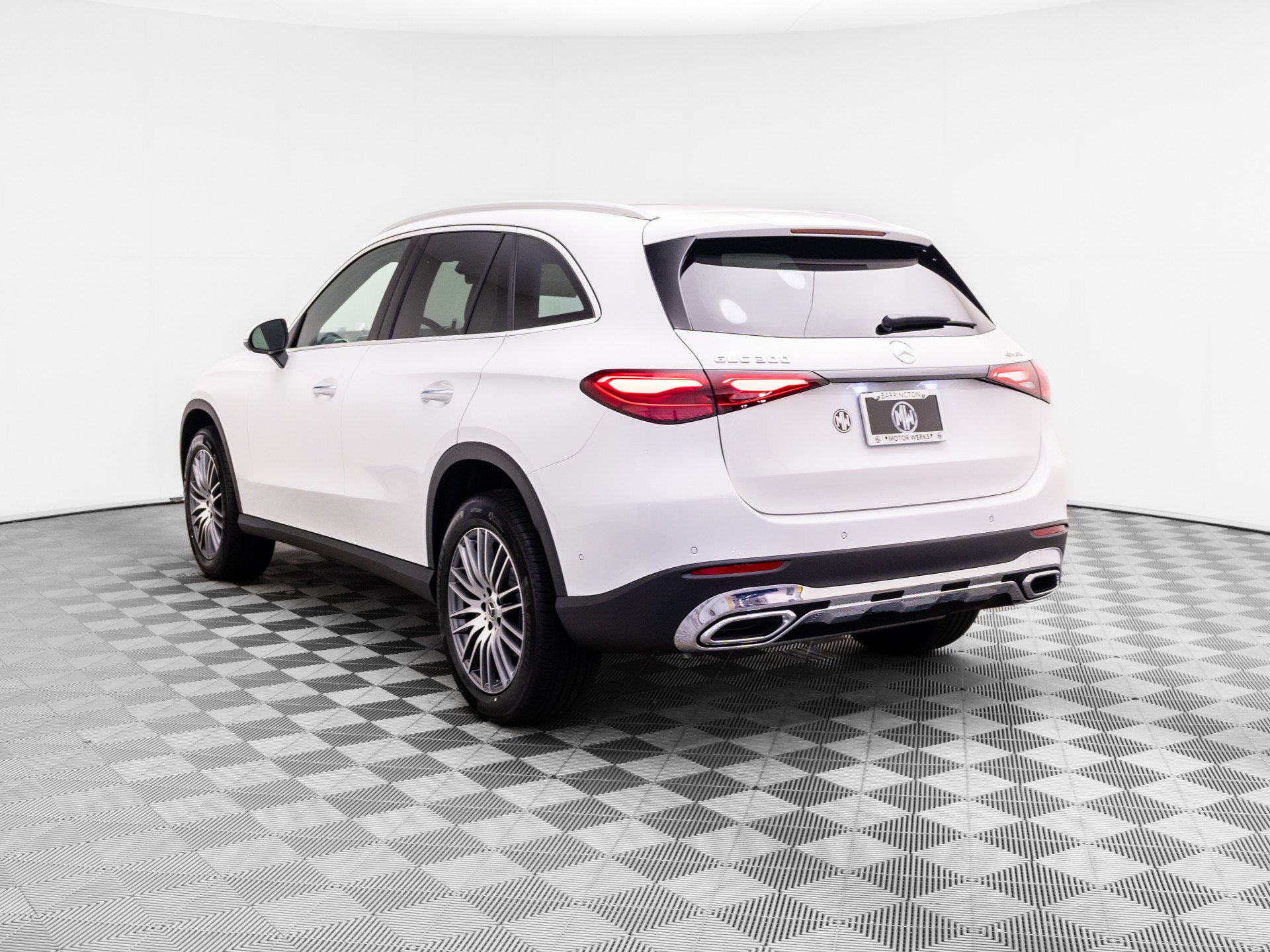 New 2026 White Mercedes-Benz GLC 300 image 3