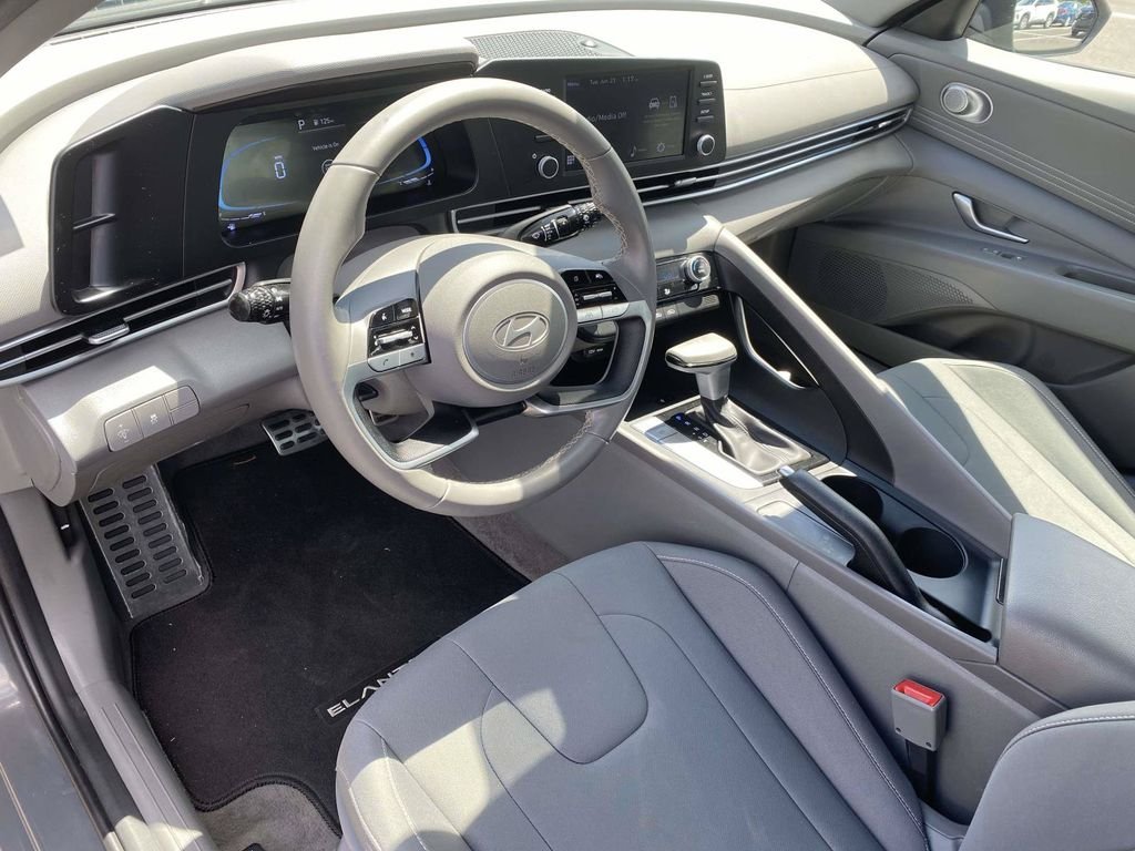 Certified Used 2025 Gray Hyundai SEL Sport image 19