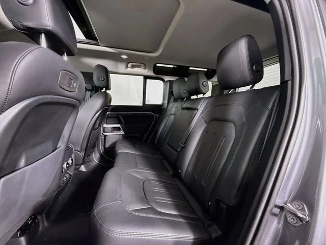 Used 2021 Eiger Grey Metallic Land Rover SE image 24