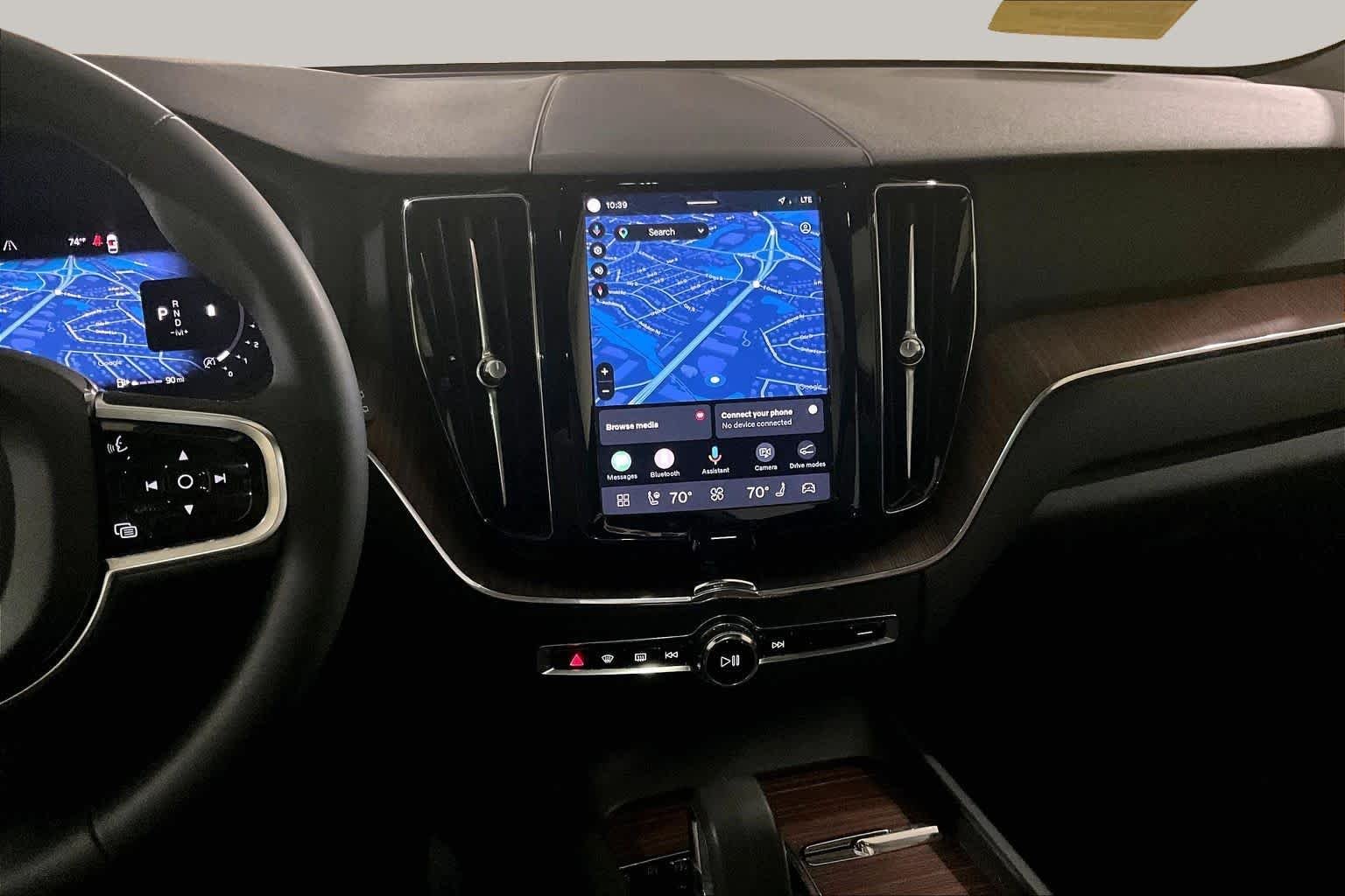 Used 2023 BLACK Volvo Plus Bright Theme image 6