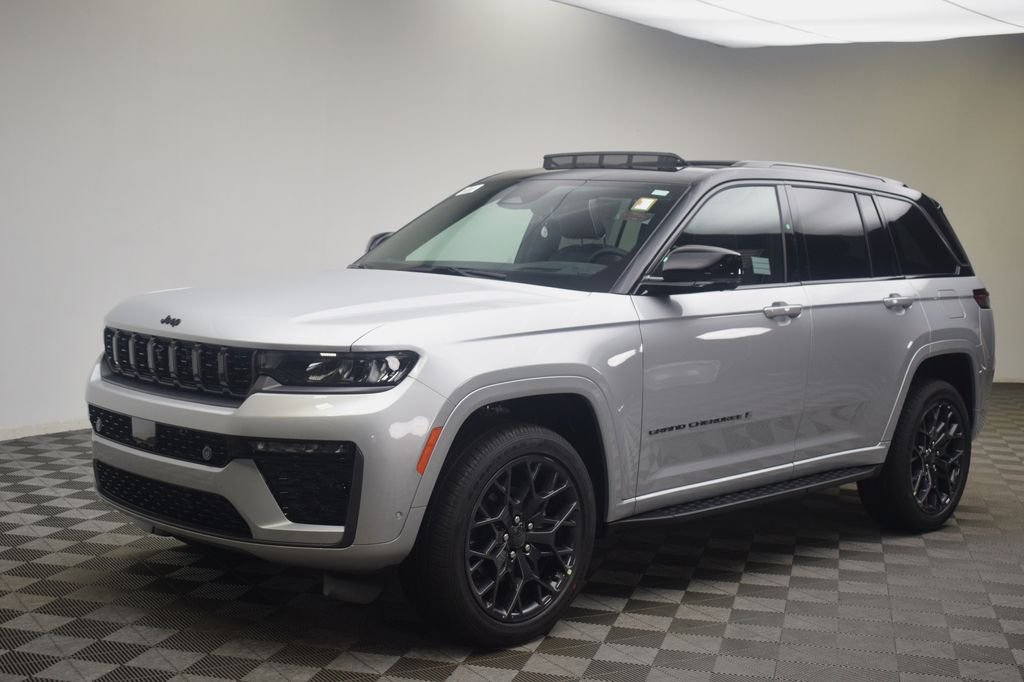 New 2026 Silver Zynith Exterior Paint Jeep Summit image 15