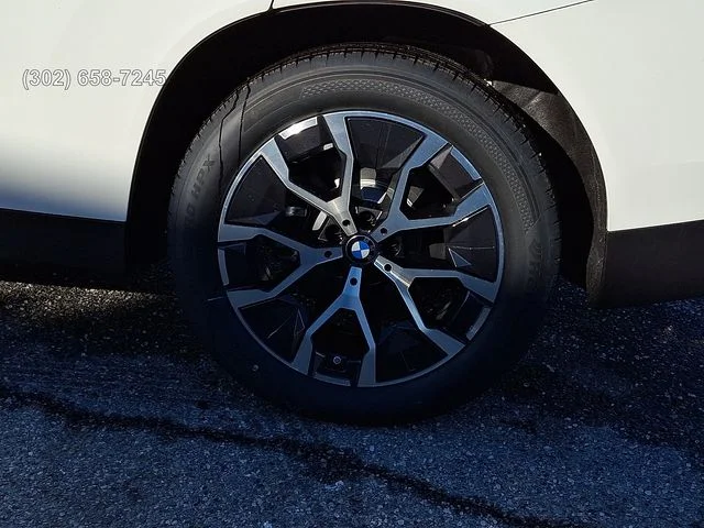 New 2026 Alpine White BMW 30 xDrive image 8