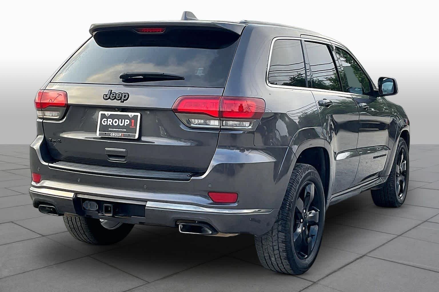 Used 2016 Granite Crystal Metallic Clearcoat Jeep High Altitude image 13