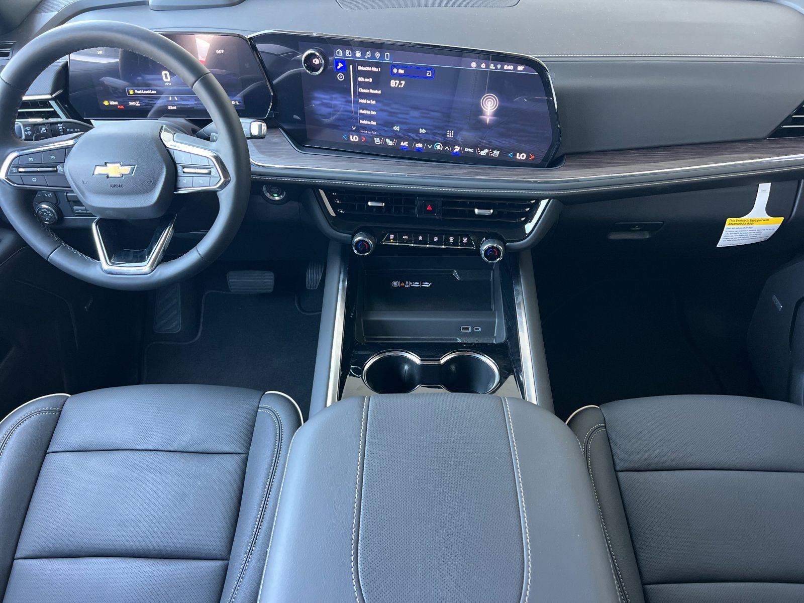 2026 Chevrolet Suburban Premier - Photo 13