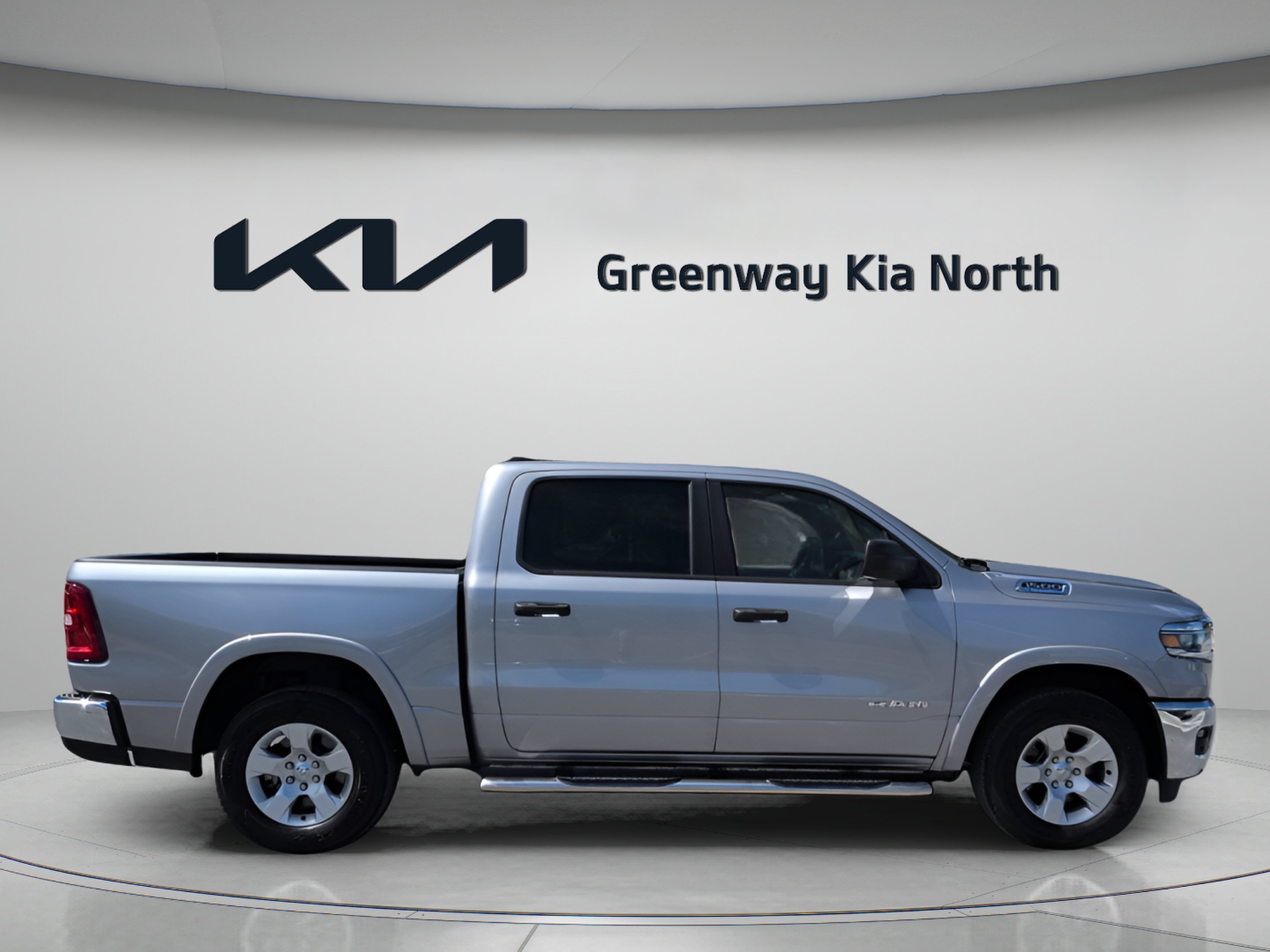 Used 2025 Billet Silver Metallic Clearcoat Ram Big Horn/Lone Star image 9