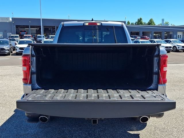 Certified Used 2025 Billet Silver Metallic Clearcoat Ram Laramie image 28