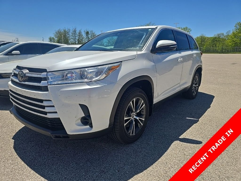 2019 Toyota Highlander LE 4x4 V6's photo