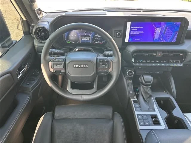 Used 2025 White Toyota Base image 15