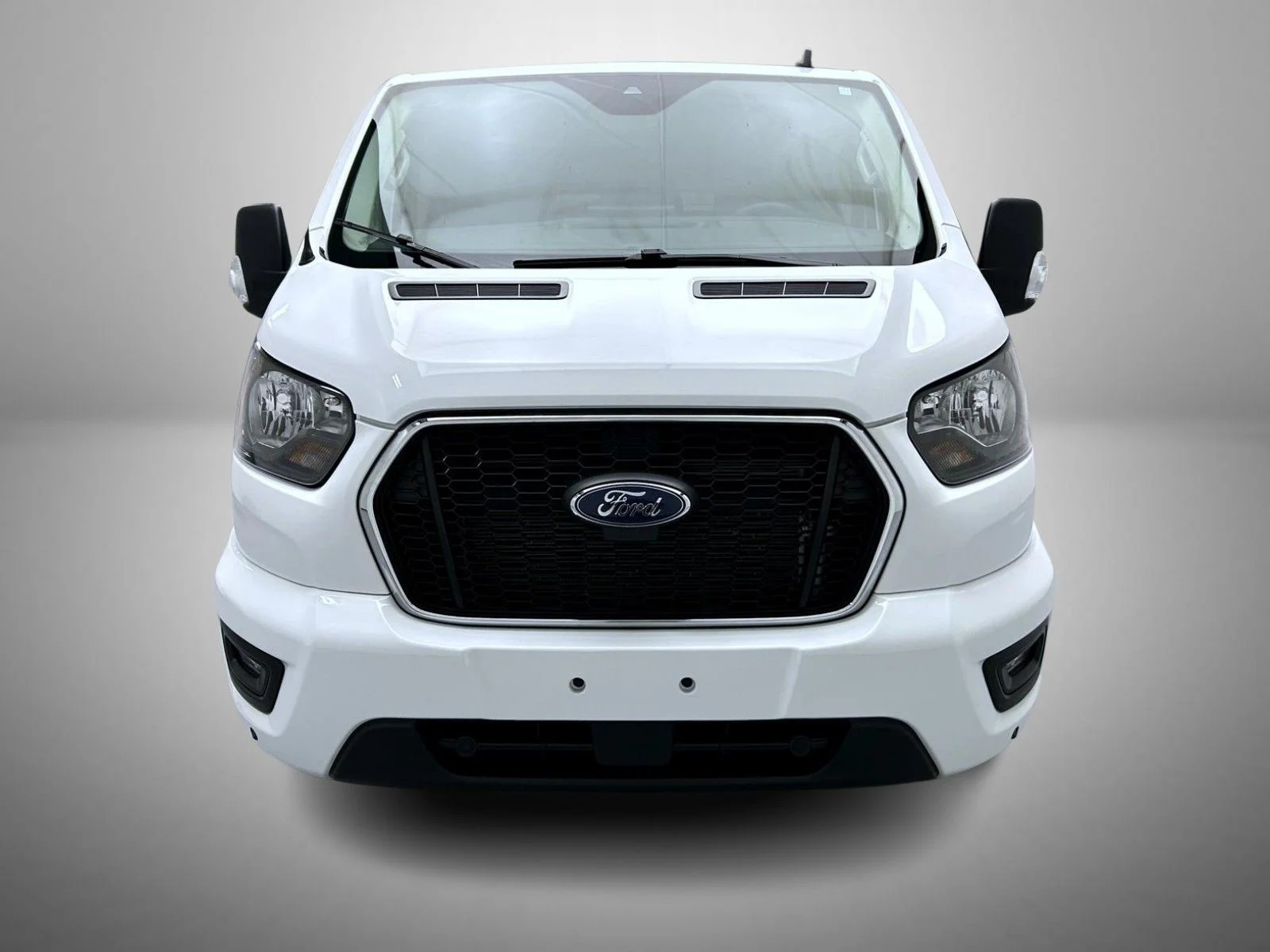 Used 2024 White Ford XLT image 2