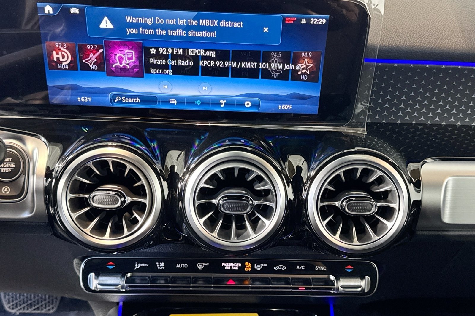 New 2026 Polar White Mercedes-Benz GLB 250 image 14