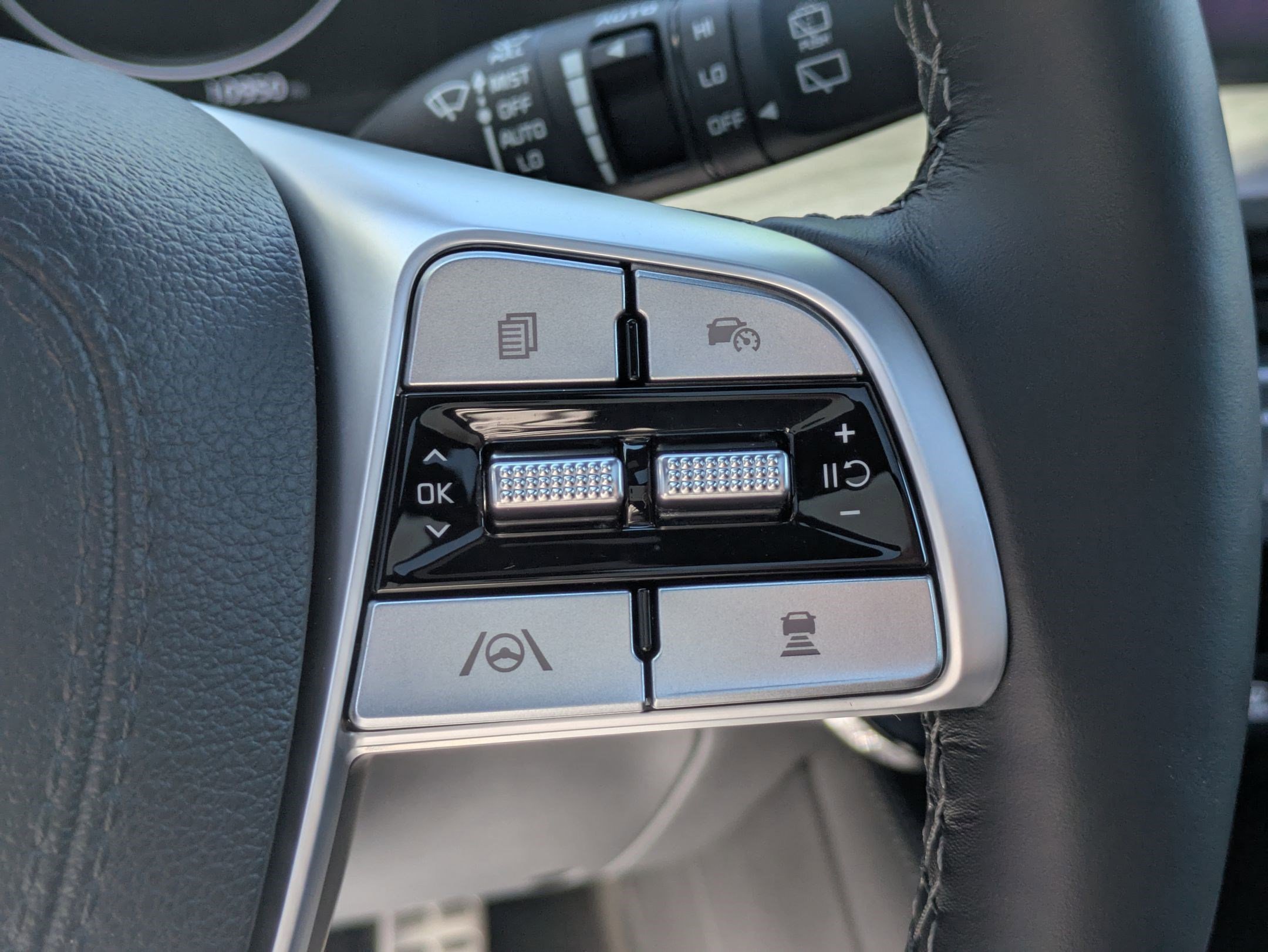Used 2025 Ebony Black Kia SX-Prestige X-Line image 18