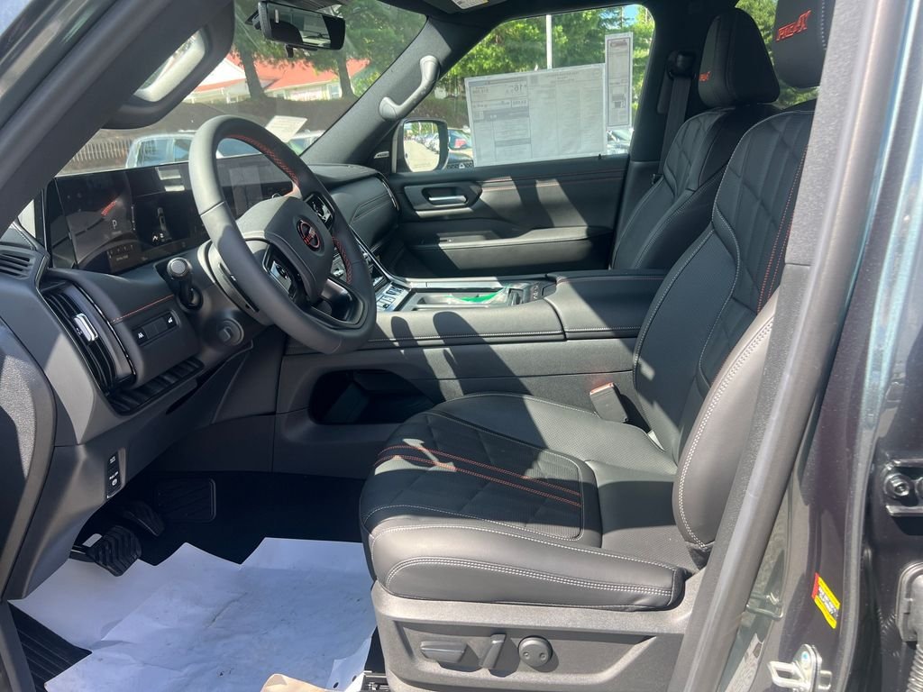 2025 Nissan Armada PRO-4X - Photo 10