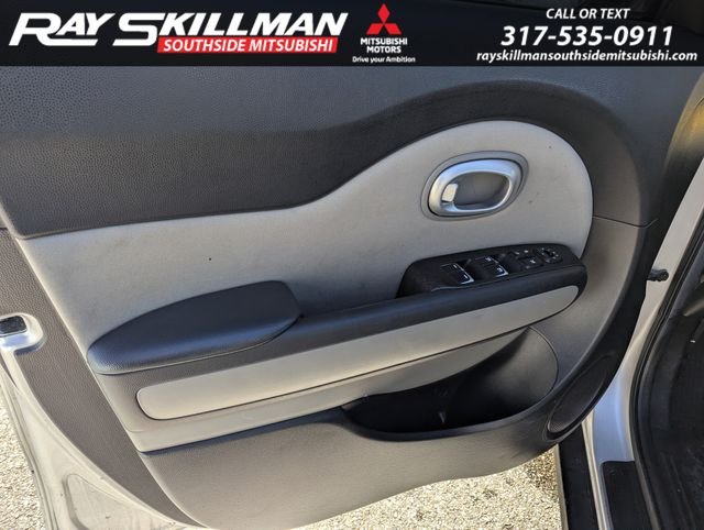Used 2017 Silver Kia Plus image 18