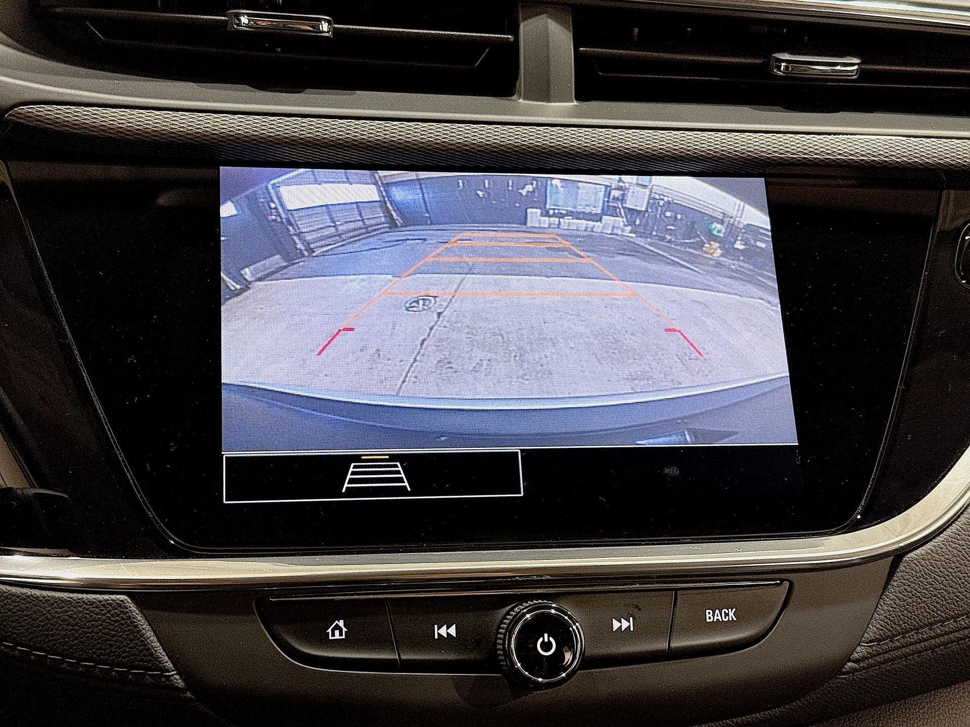 Used 2023 Cinnabar Metallic Buick Preferred image 14