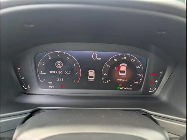 Used 2025  Honda SE image 14