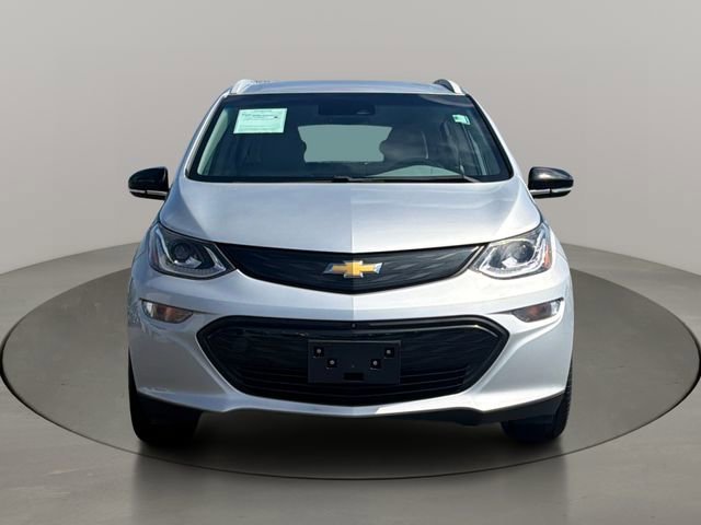 Used 2017 Includes (TUS) Black grille. Chevrolet Premier image 3