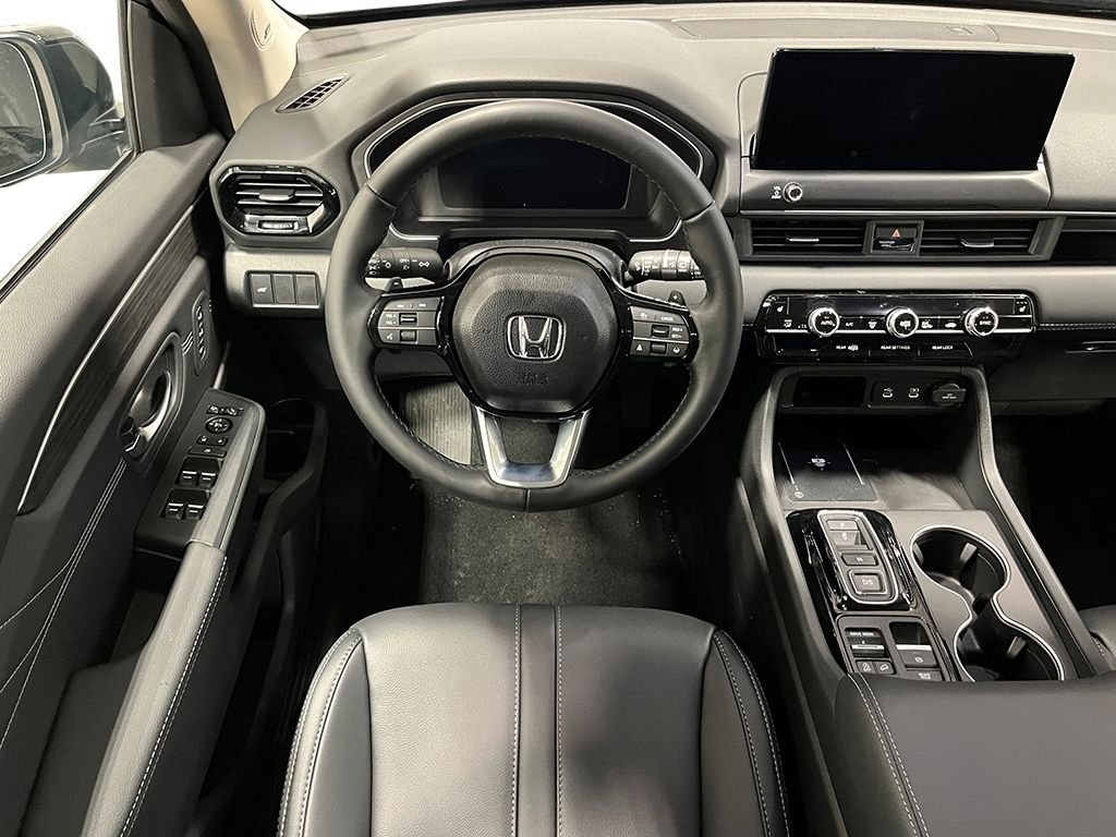 New 2026 Platinum White Pearl Honda AWD Touring image 17