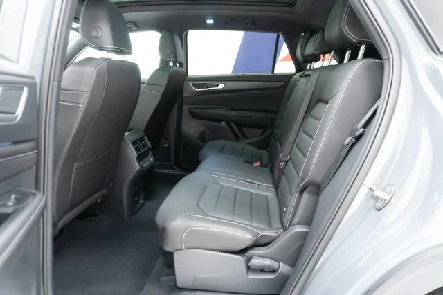 New 2026 Pure Gray Volkswagen 2.0T SEL R-Line Black image 24