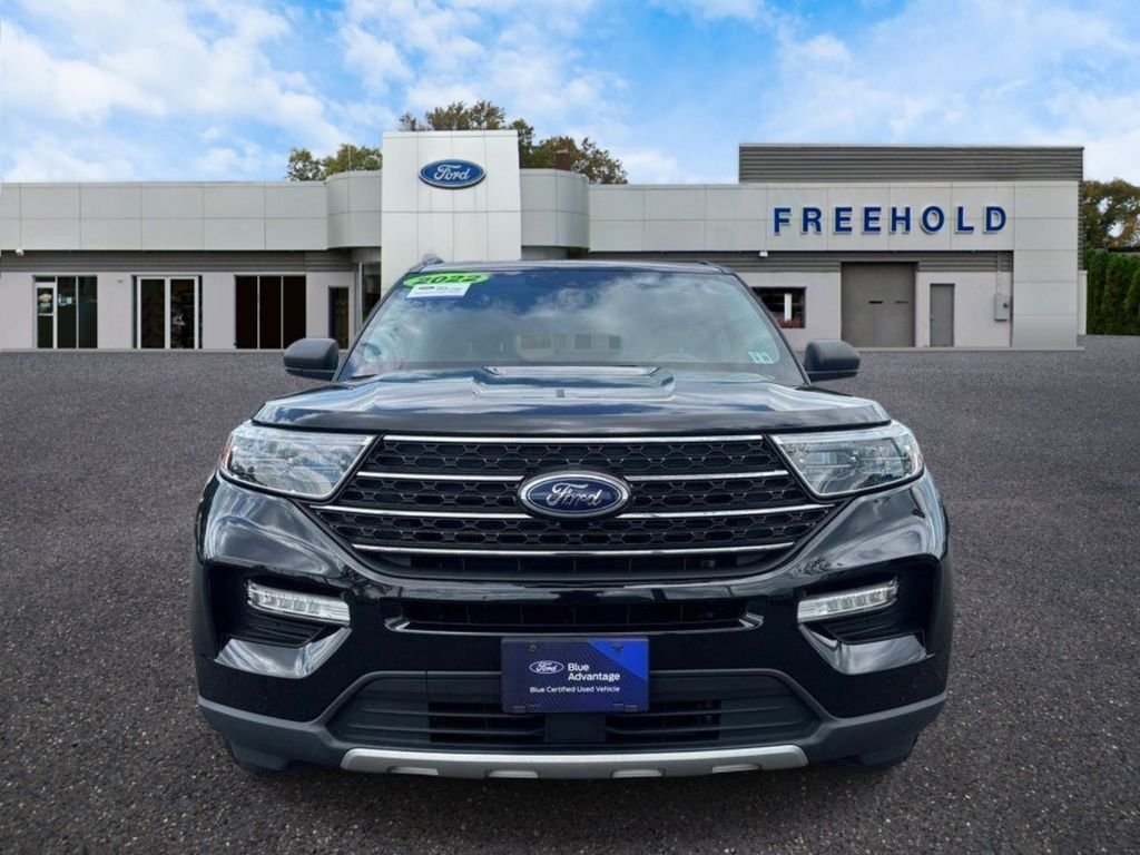 Certified Used 2022 Black Metallic Ford XLT image 3