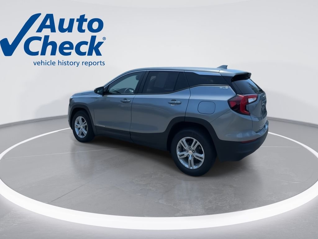 Used 2023 Sterling Metallic GMC SLE image 6